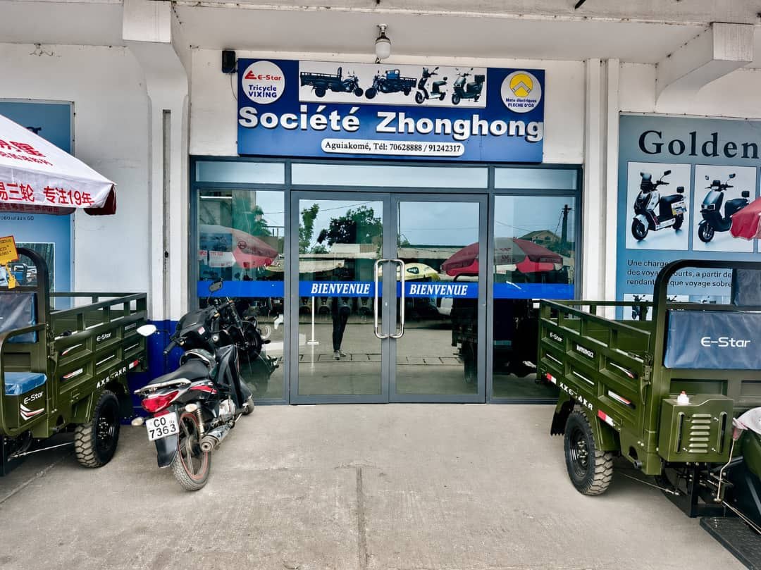 Showroom VoltMoto à Lomé
